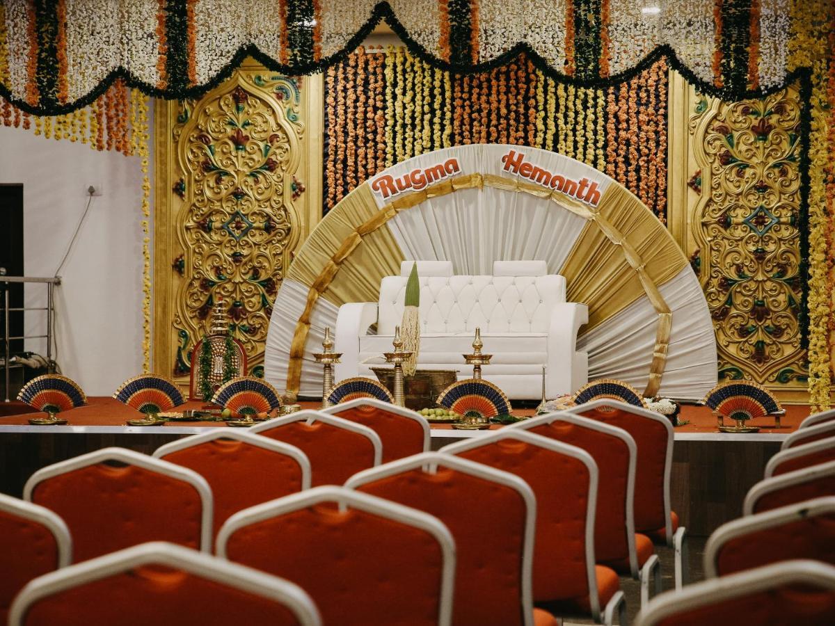 Guruvāyūr 哈瑞奎师那旅馆酒店 外观 照片